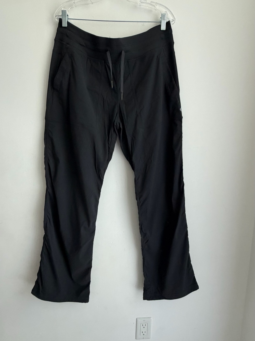 lululemon athletica Women Black Performance Jogger Pants - Picture 2 of 4